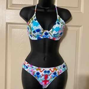 Floral bikini